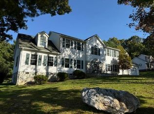 337 Fox Run Dr, Galax, VA 24333