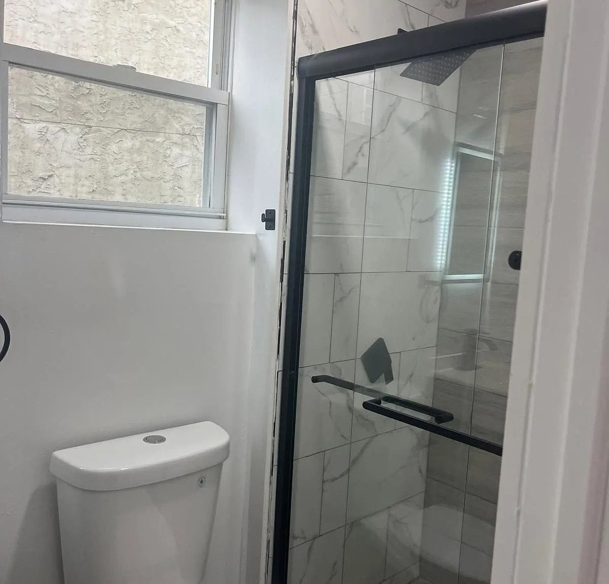 4 bed, 2.0 bath, 1236 sqft, $2,000 — Photo 4