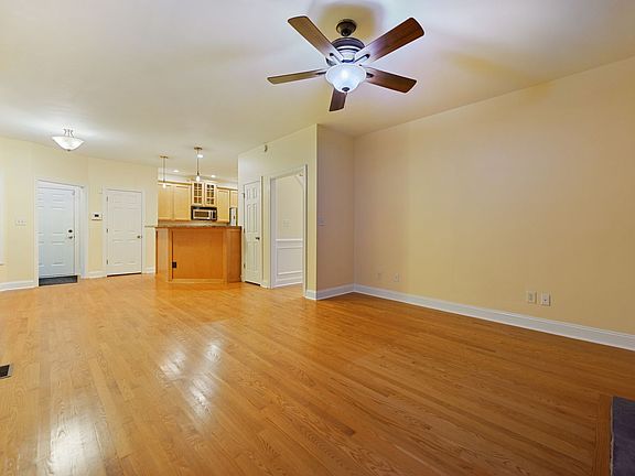 3rd image of 2308 Parkside Dr