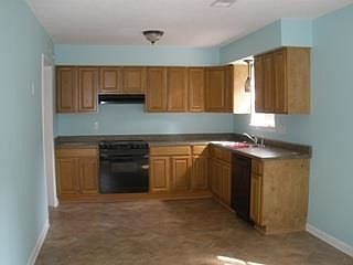 2nd image of 1009 Towerview St SW