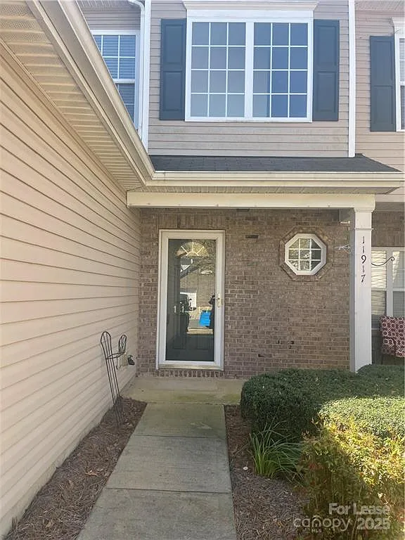 2 bed, 2.5 bath, 1451 sqft, $1,950 — Photo 2