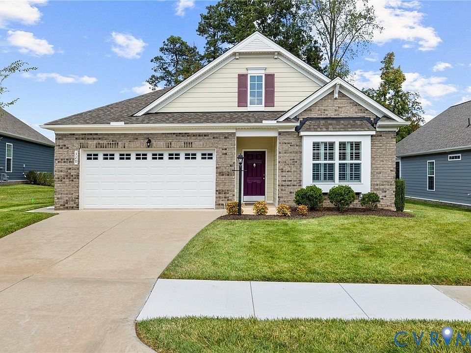 1st image of 320 Ashford Hill Loop