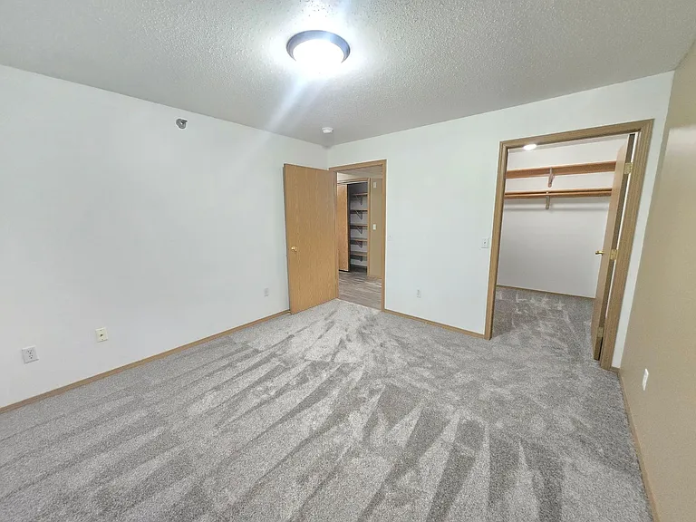 Prairie Gardens Apartments — Photo 51