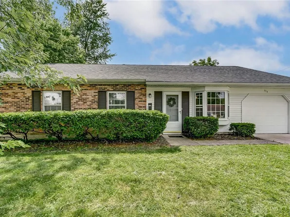 213 Halifax Dr, Vandalia, OH 45377