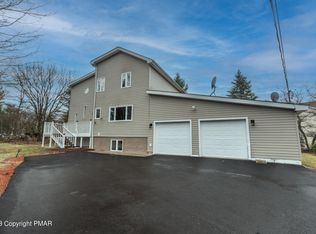 1205 Bowstring Rd, Long Pond, PA 18334