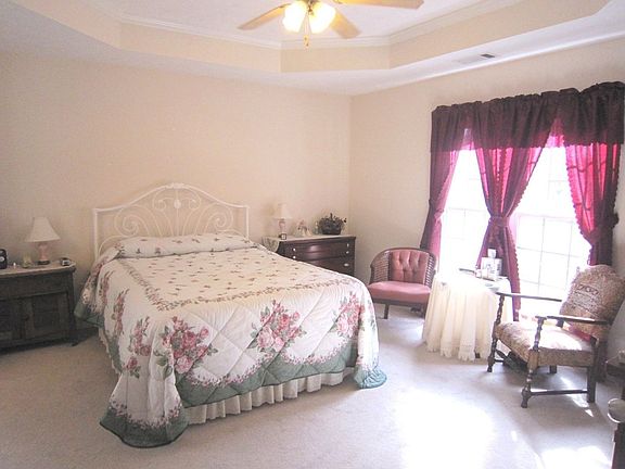 5th image of 110 Lee Road 2088