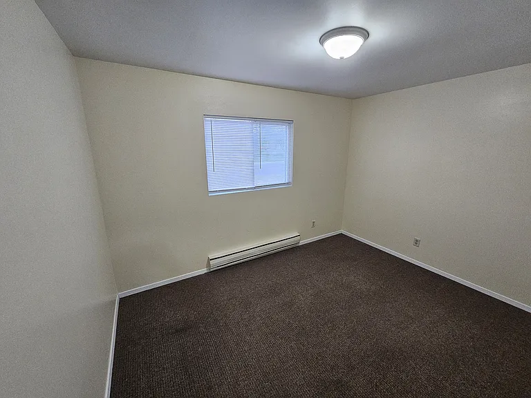 1731 La Crescent St #57 — Photo 15
