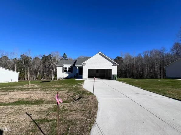 226 Constellation Ct, Benson, NC 27504