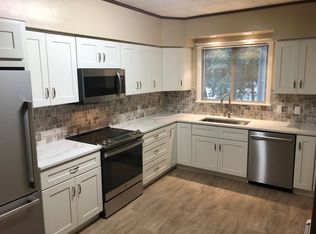 17 North St #17, Three Rivers, MA 01080