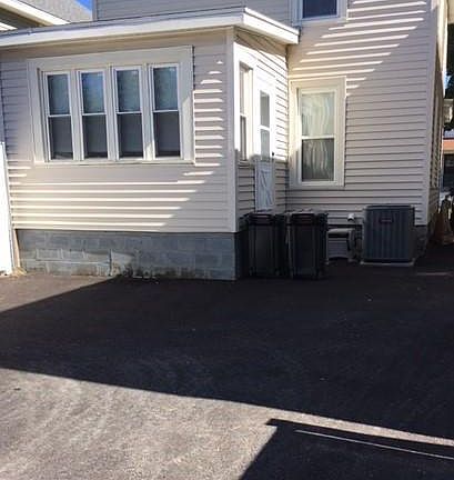 5th image of 12 Cortland St