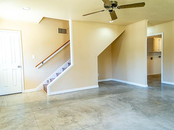 3rd image of 250 Millies Ln
