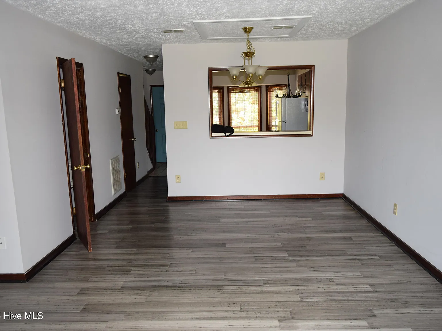 2 bed, 2.0 bath, $1,500 — Photo 3