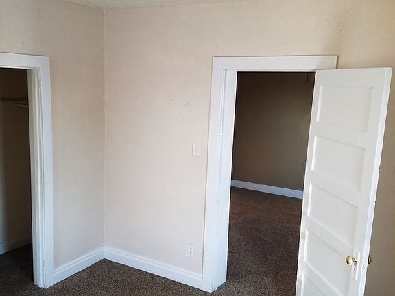 5th image of 1108 W Wall St