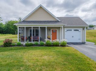 3 E St, Bridgton, ME 04009