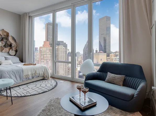 222 East 44th Street 14J image 11 of 12