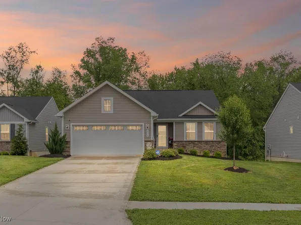 2779 Steeb Dr, Barberton, OH 44203