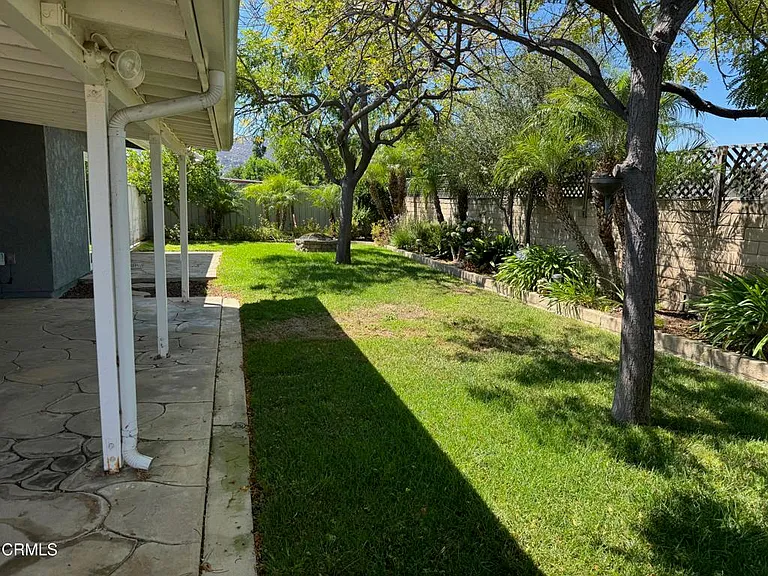 2093 Vera Ct — Photo 15