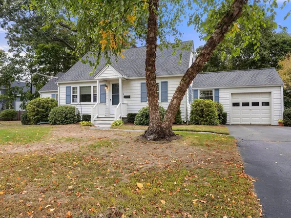 2 Fairview Ave, Abington, MA 02351