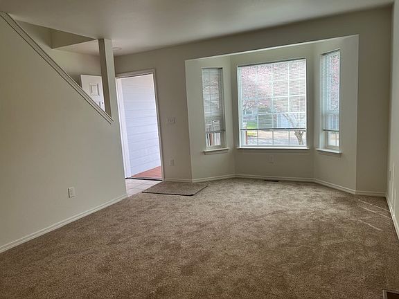 4th image of 6411 105th St NE