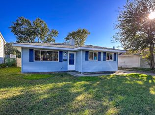 3820 Robinhood Ln, Hammond, IN 46323