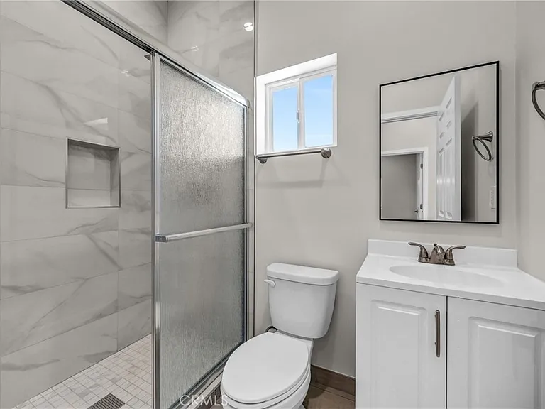 9998 1/2 Louise Ave — Photo 12