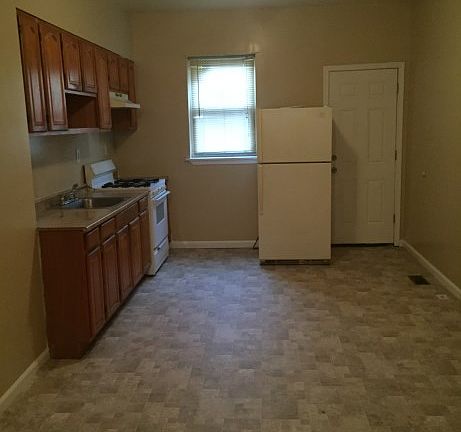 5th image of 407 N Belnord Ave