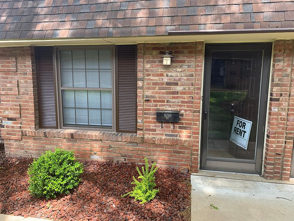 1st image of 4241 Burnett Walk