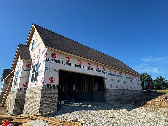 3rd image of 128 Lauren Ln