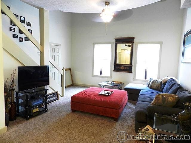 1st image of 852 N High St #A