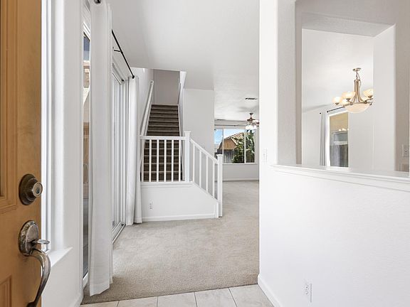 4th image of 1049 Villaggio Circle