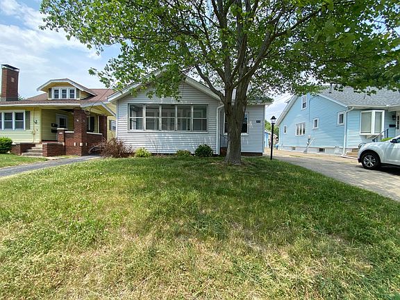 2nd image of 719 W Maywood Ave