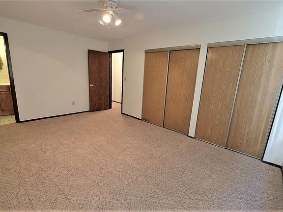 5th image of 1304 Saint Clair Ave APT 101