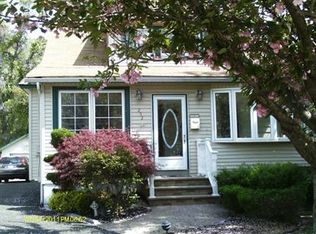 252 Winfield Ter, Union, NJ 07083