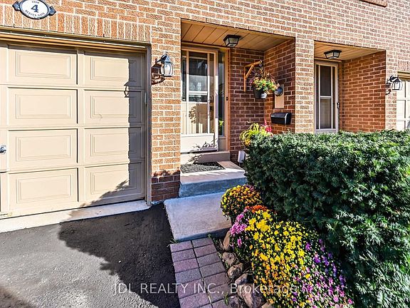 2nd image of 1500 Reeves Gate #4