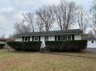 92 Belmanor Dr, Rochester, NY 14623