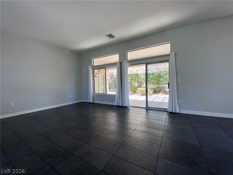 10013 Woodhouse Dr — Photo 11