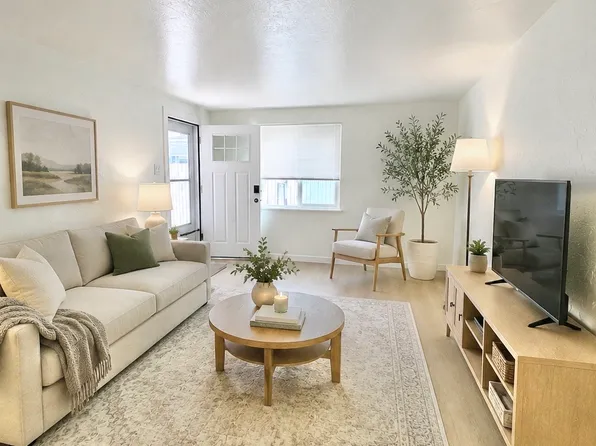 1149 Akron St #1149, Aurora, CO 80010