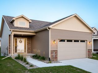 1103 Cheyenne Dr, Nevada, IA 50201