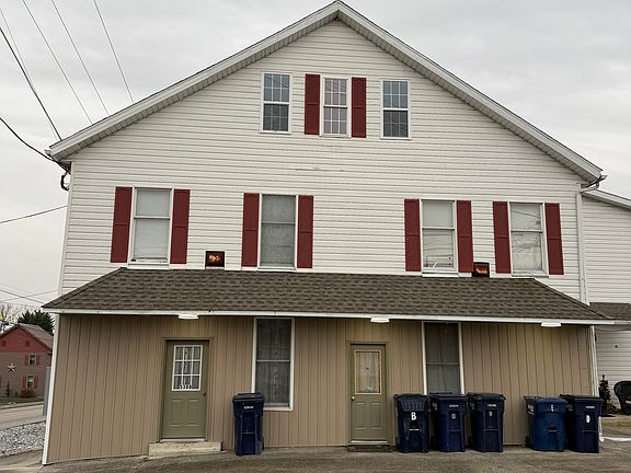 2nd image of 5388 Carlisle Pike