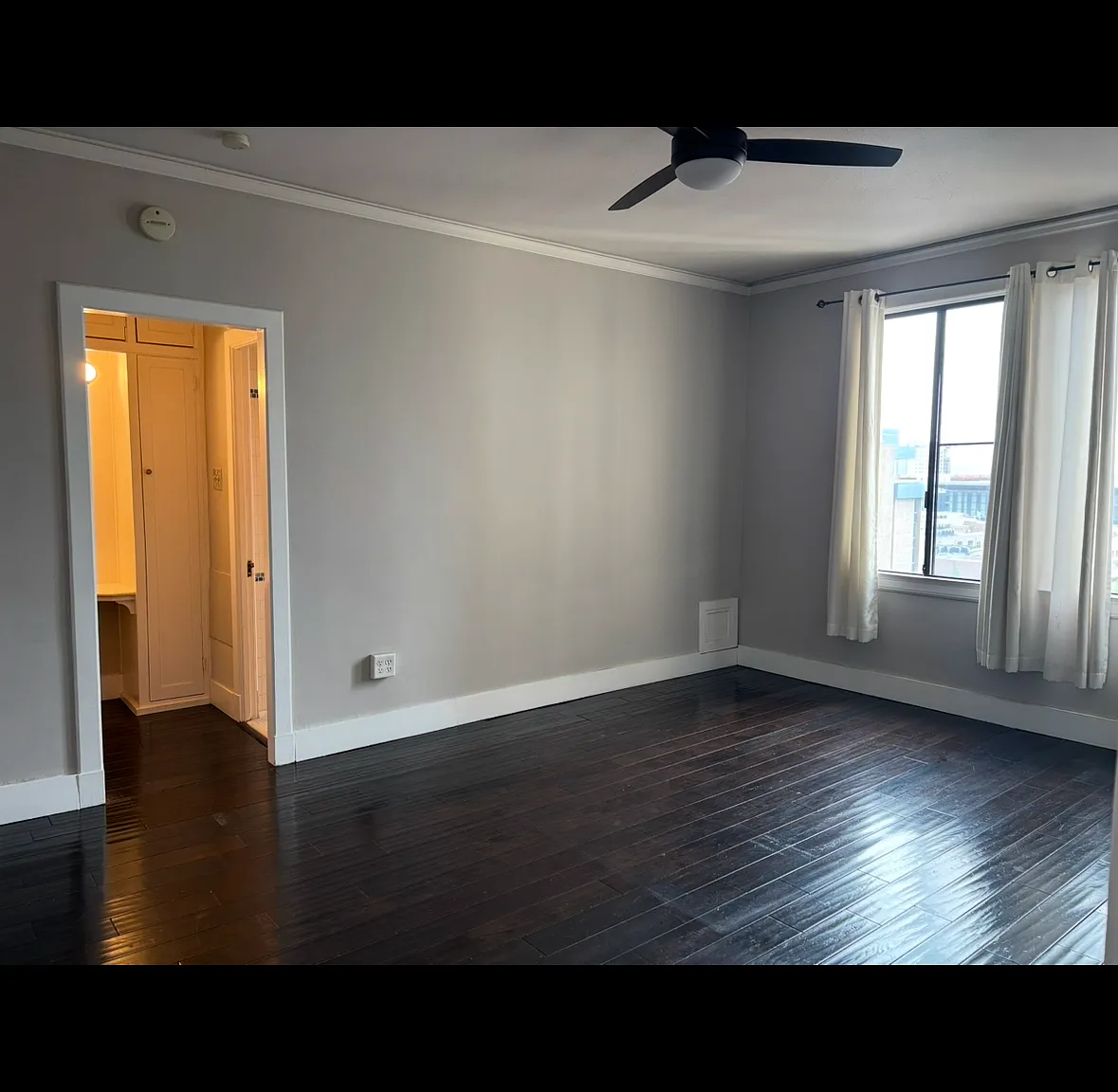 Studio, 500 sqft, $1,850 — Photo 1