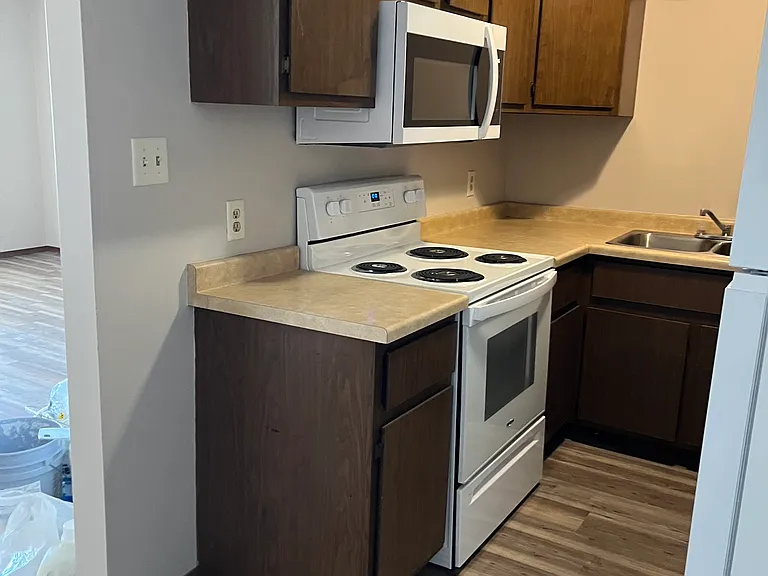 1438 Maricopa Dr #F — Photo 7
