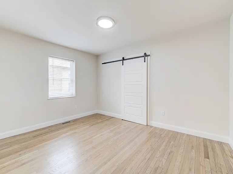 6924 Nashville Ave — Photo 18