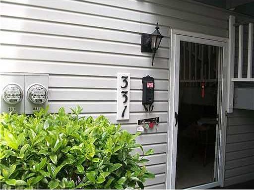 3rd image of 331 London St