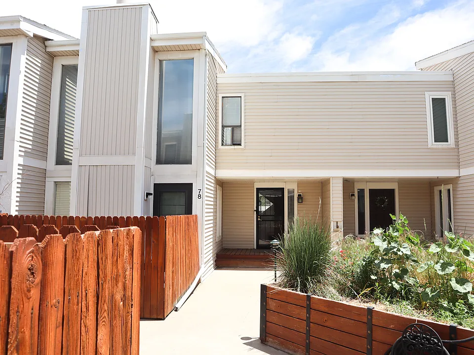 1050 S Monaco Pkwy #78