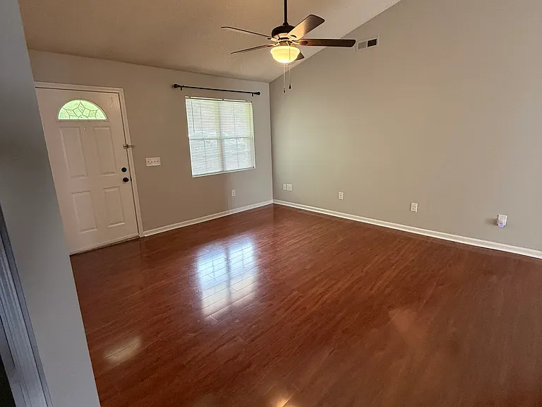 281 Lansing Ave — Photo 3