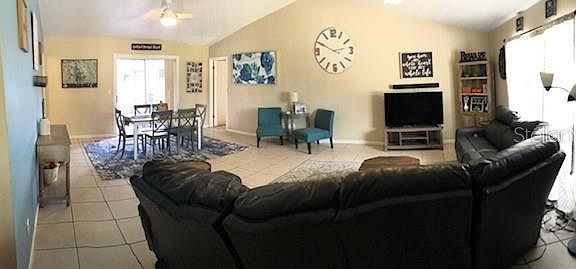 3rd image of 1039 Princess Gate Blvd