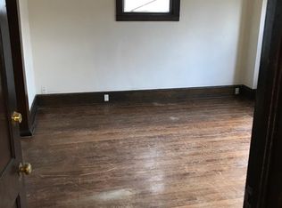 2530 N 41st St, Milwaukee, WI 53210