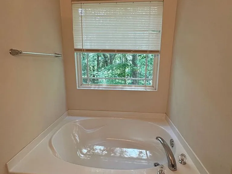 670 Summer Hill Way — Photo 15