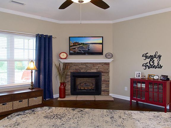 3rd image of 9121 Ballew Ln