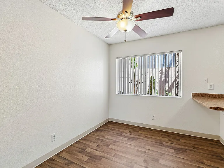 The Carlton Ridge Apartments — Photo 55